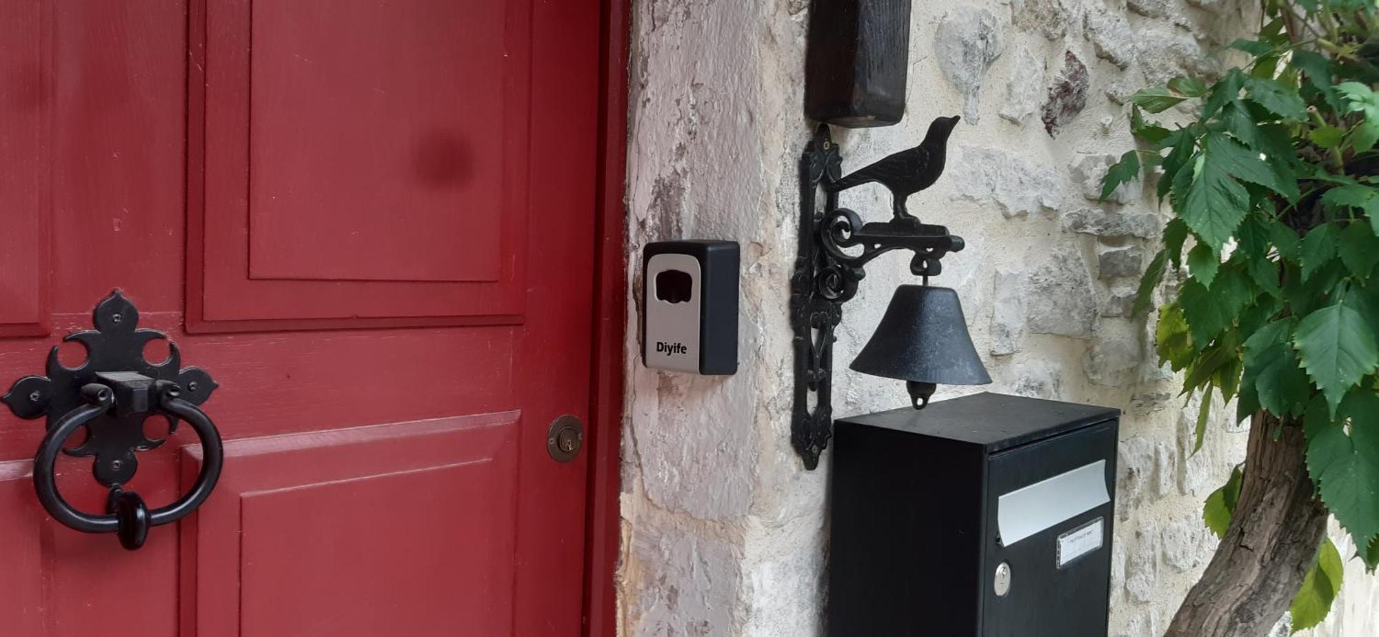 Nos Jours Heureux Apartamento Barjac  Exterior foto